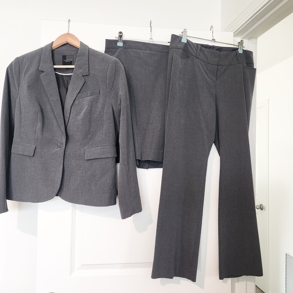 The Limitef Gray 3-Piece Women's Suit Set